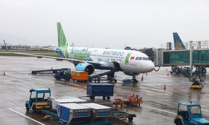 Hành khách thót tim kể khoảnh khắc máy bay Bamboo Airways chao đảo giữa trời