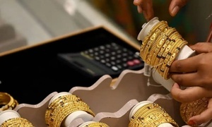 Giá vàng hôm nay 22/9: Tiếp tục đi lên, tiến gần 3.700 USD/ounce