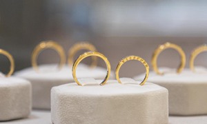 Giá vàng hôm nay 6/10: Không biến động, dự báo sẽ đạt 3.900 USD/ounce