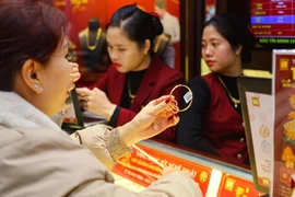 Giá vàng hôm nay 13/1: Cao nhất lịch sử, vượt 4.600 USD/ounce