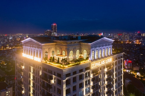 Điều gì khiến cung điện D’. Palais Louis không dành cho 99,9875% người Việt?