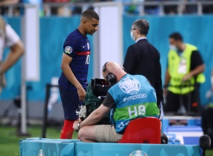 Mbappe sút hỏng luân lưu 11m, Pháp ngậm ngùi chia tay Euro 2020
