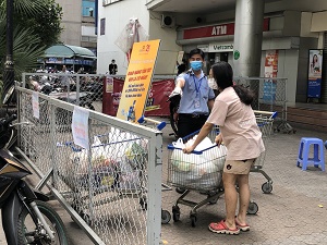 TP HCM: Siêu thị khẳng định hàng hóa dồi dào, người dân chớ 