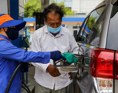 Ngày mai (27/7), giá xăng có quay đầu giảm?