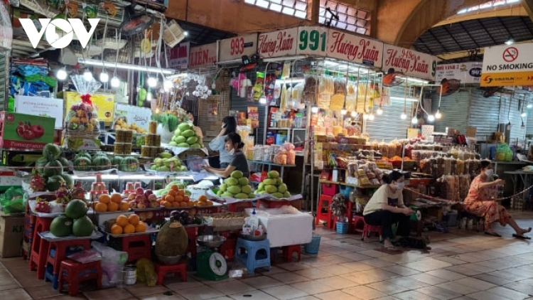 Nhiều chợ truyền thống ở TP.HCM kinh doanh ế ẩm
