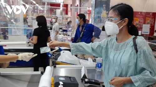 Đại dịch thúc đẩy người dân TP.HCM thanh toán không dùng tiền mặt