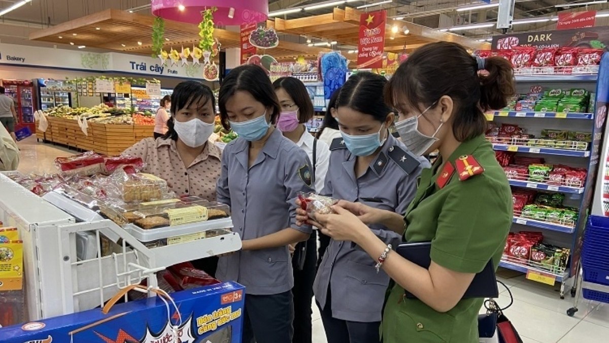 4 hình thức xử lý đối với thực phẩm không bảo đảm an toàn