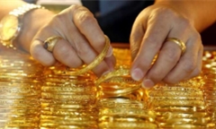 Giá vàng hôm nay 24/4: Vàng thế giới giảm sâu, trong nước nhỏ giọt