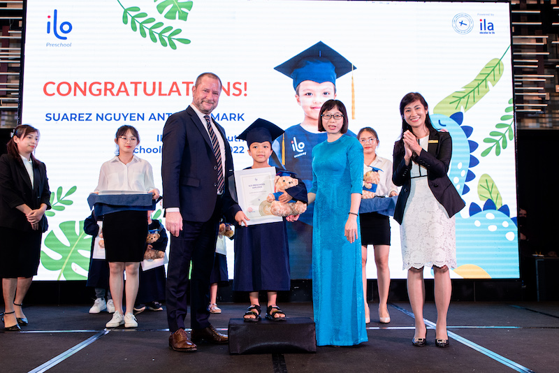 Lễ tốt nghiệp đầu tiên của hệ thống mầm non ILO: Xúc động và hạnh phúc trước cột mốc trưởng thành đầu đời của con