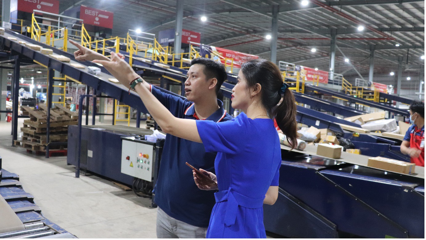Miễn phí chăm sóc, gói hàng tận nơi từ BEST Express: Chủ shop “nhẹ gánh” mùa siêu sale
