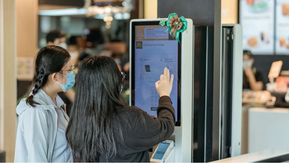 Mở cửa suốt Tết Quý Mão 2023 - McDonald's luôn sẵn sàng phục vụ bạn!