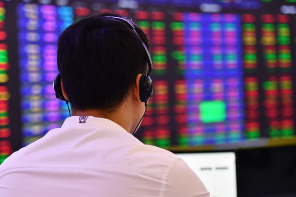 Tuần cuối năm 2022: Loạt vi phạm chứng khoán, một cá nhân bị phạt hơn nửa tỷ đồng