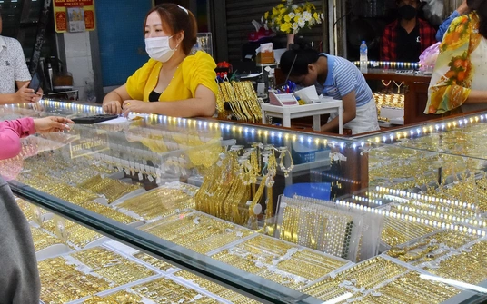  Giá vàng hôm nay, 13-6: Tiếp tục 