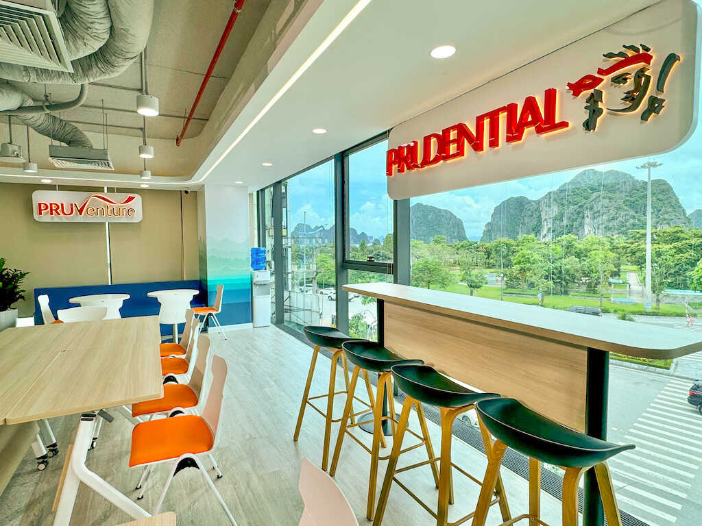 Prudential khai trương văn phòng PRUVenture Quảng Ninh, khẳng định chiến lược đầu tư dài hạn vào con người